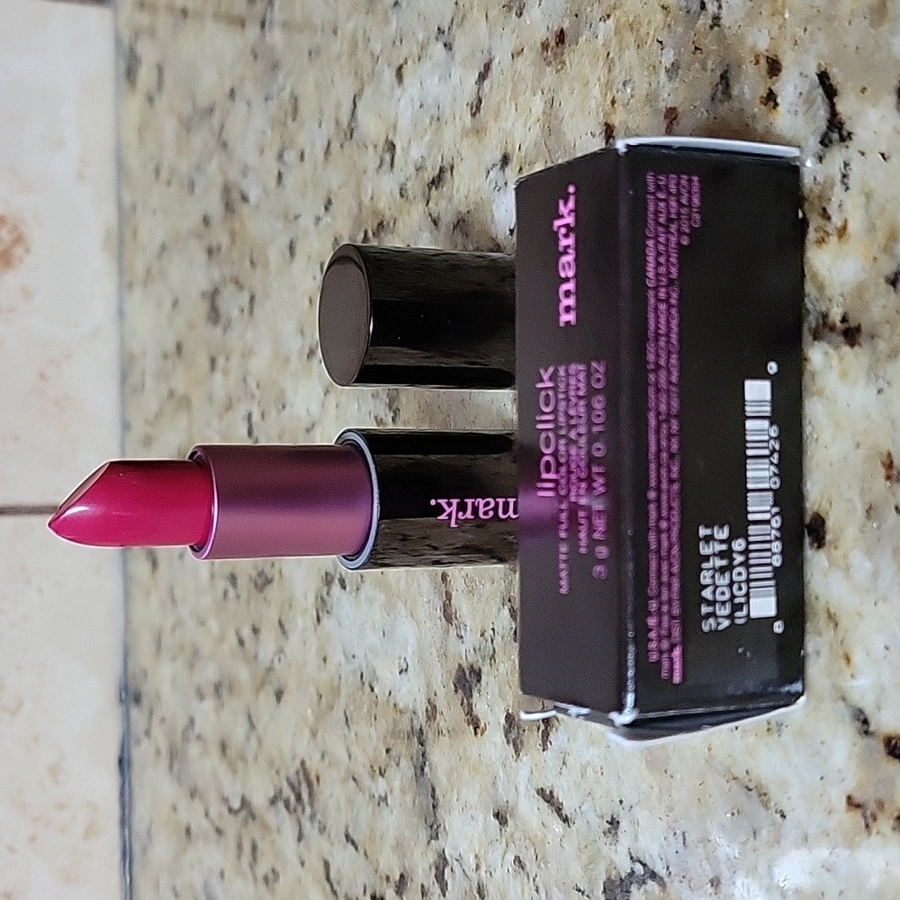 NEW MARK. LIPCLICK STARLET VEDETTE